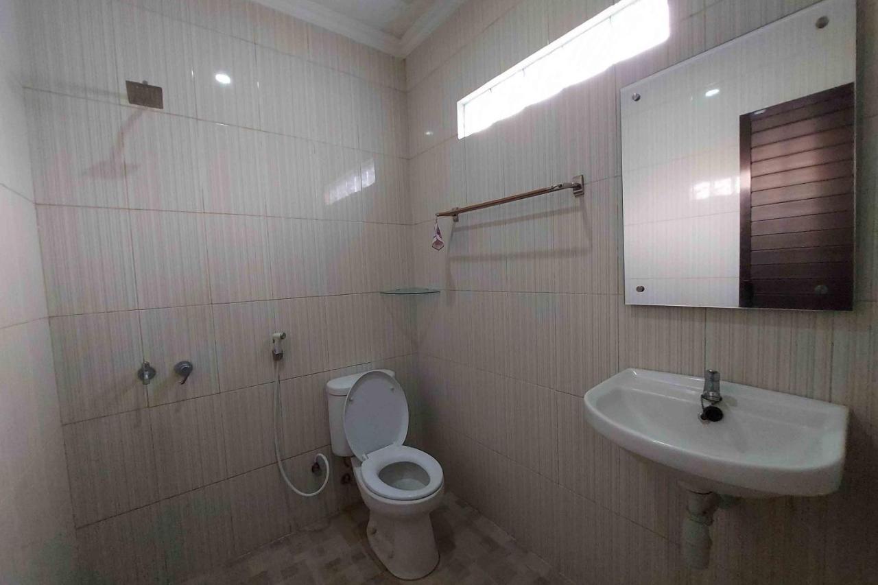 Homestay Fifa Syariah Pati Near Rsud Raa Soewondo Екстер'єр фото