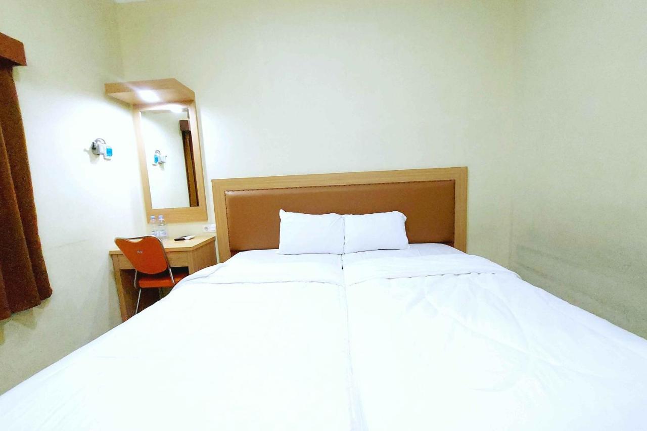 Homestay Fifa Syariah Pati Near Rsud Raa Soewondo Екстер'єр фото