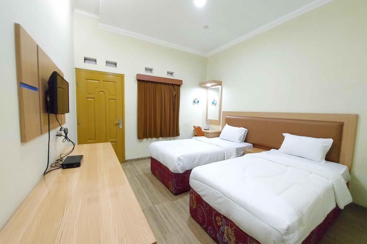Homestay Fifa Syariah Pati Near Rsud Raa Soewondo Екстер'єр фото