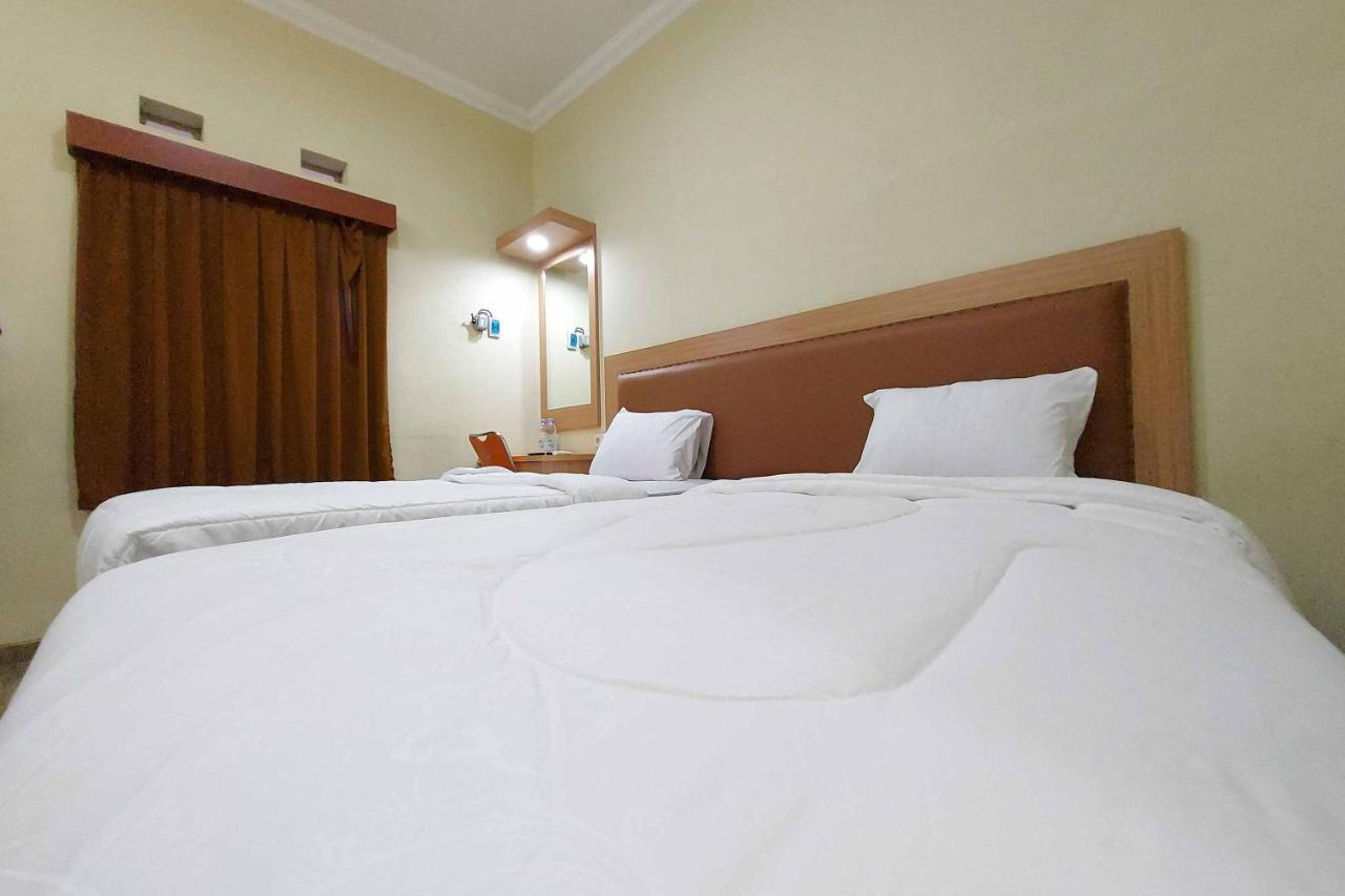 Homestay Fifa Syariah Pati Near Rsud Raa Soewondo Екстер'єр фото
